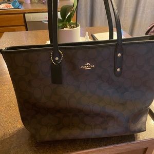 Coach tote